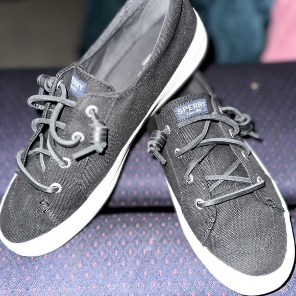 Sperry Women’s Crest Vibe Sneaker size 9.5 - Picture 1 of 2